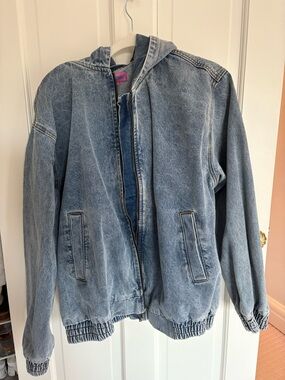 Hooded Denim Jacket - Light Blue